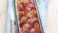 Tarte multicolore aux prunes