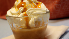 Chantilly aux éclats de caramel beurre salé