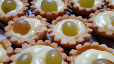 Petites tartes au raisin blanc