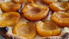 Tarte briochée aux abricots facile