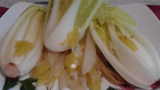 Endives au nuoc mam et au gingembre