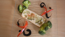 Terrine de poulet aux brocolis