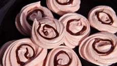 Meringues en nids de Pâques