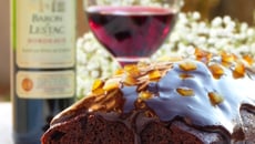 Gâteau au chocolat et vin chaud