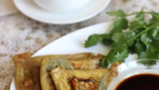 Raviolis fumés au bouillon et façon gyoza