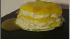 Millefeuille de risotto vanillé et mangue et sauce caramel beurre - salé