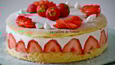 Fraisier au sirop de fraise-basilic et liqueur de basilic, sans beurre