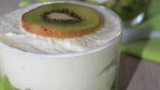 Verrine kiwi, mousse de chocolat blanc