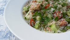 Salade de riz pour buffet froid