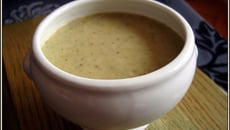 Veloutés de brocolis au Saint-Morêt