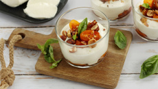 Chantilly de mozzarella et tomates jaunes confites