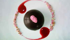 Dôme de chocolat, mousse fraise