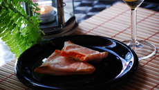 Brick à la crème de poivrons, chèvre et crabe