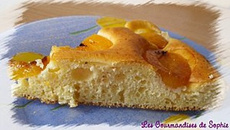 Moelleux au yaourt vanillé et ses abricots caramélisés