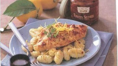 Escalopes de poulet au citron et tomates confites