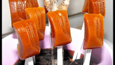 Sucettes au miel et caramel