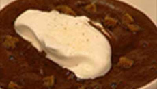Soupe chocolatée avec glace vanille, canelle ou pain d'épices