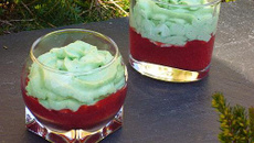 Verrines gourmandes fraises / pistache