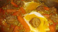 Tajine boulettes de viande, petits pois carottes