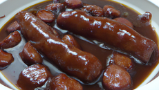 Saucisses sauce au vin