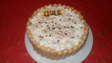 Charlotte à l'ananas facile