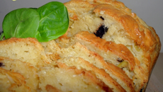 Cake aux 2 olives & comté