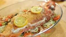 Rascasse au four sur lit de fenouil