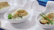 Bouchées de moules, sauce ciboulette