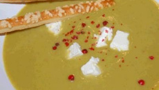 Velouté de brocolis et carré frais