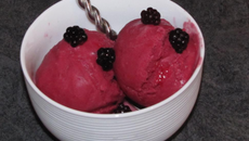 Glace à la mûre