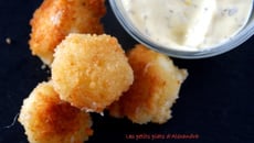 Billes de mozzarella panées
