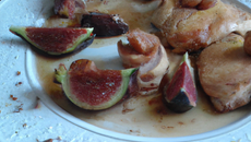 Chapon aux marrons et aux figues