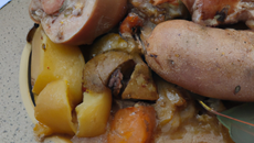 Fricassée de foies de volaille, andouille et rattes