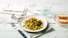 Salade de penne Rigate 5 Cereali aux légumes et fromage fumé