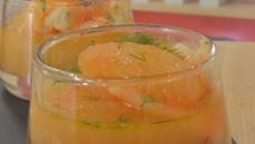 Verrines de crevettes et pamplemousse