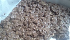 Roses des Sables en gâteau aux pétales de maïs amandes et chocolat