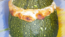 Courgettes farcies à la ricotta et aux herbes