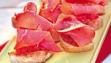 le Pan con Tomate (Pa amb tomaquet) à la catalane