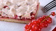 Carrés meringués aux groseilles