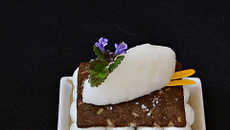 Roquefort Papillon poires croustillant de seigle sorbet au vin jaune