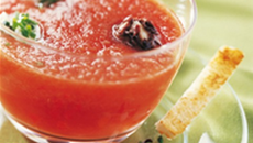 Gaspacho aux billes de chèvre