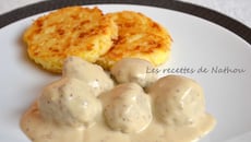Boulettes aux oignons, sauce moutarde et balsamique et galettes de riz à la mozzarella