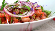 Salade de haricot Borlotti rafraîchie à la tomate