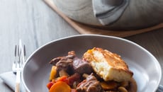 Ragoût de bœuf & Petits pains au Parmesan