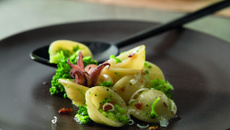 Orecchiette aux brocolis et petits calamars