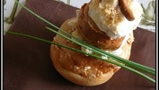 Religieuses aux girolles, aux noisettes et au fromage de chèvre