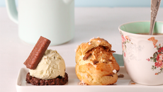 Café gourmand Gavottes, chou vanillé, ice cream sandwich