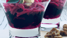 Verrines de betteraves, noix et crevettes