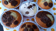 Muffins au chocolat cœur fondant et pépites de chocolat blanc