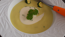 Velouté de courgettes au fromage